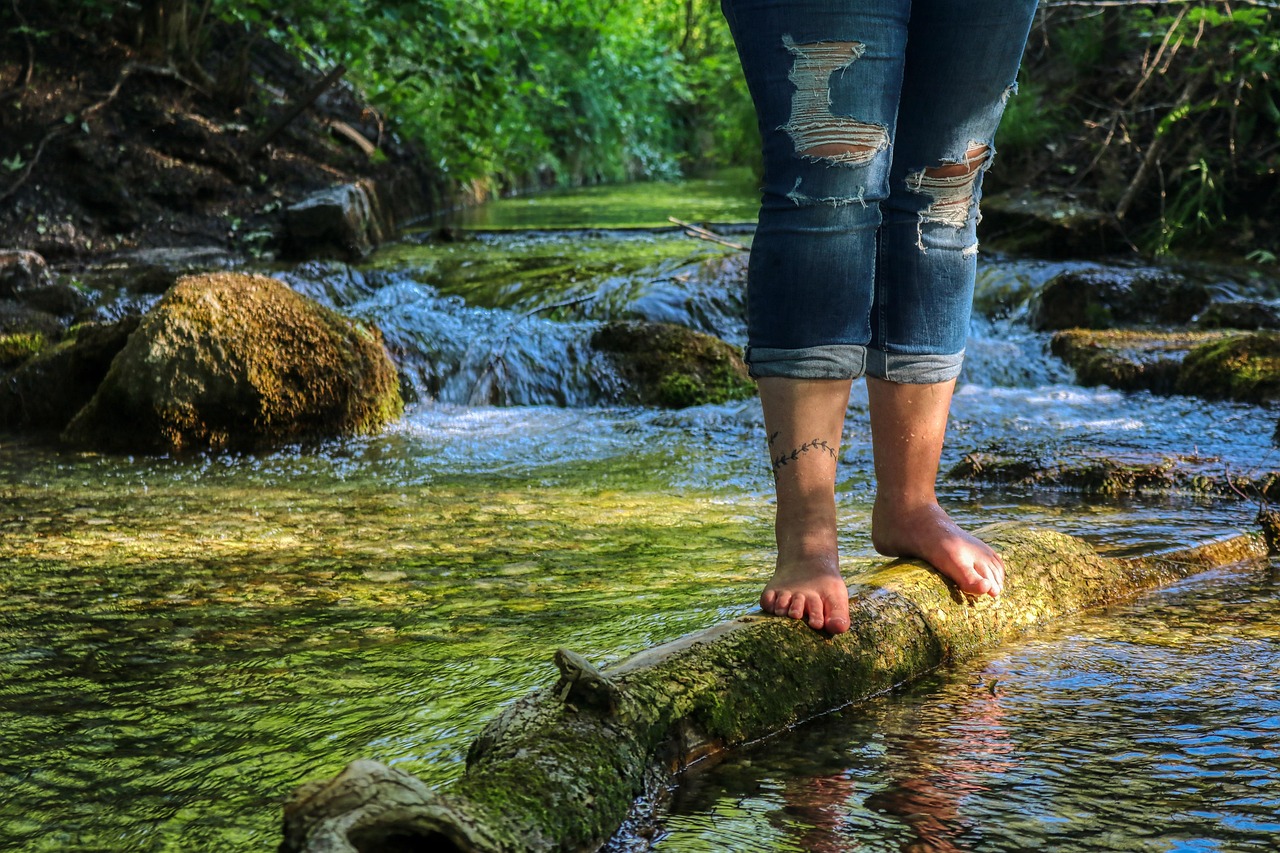 Footea: 10 cose che non sapevi sulla maschera piedi che sta conquistando l'Italia